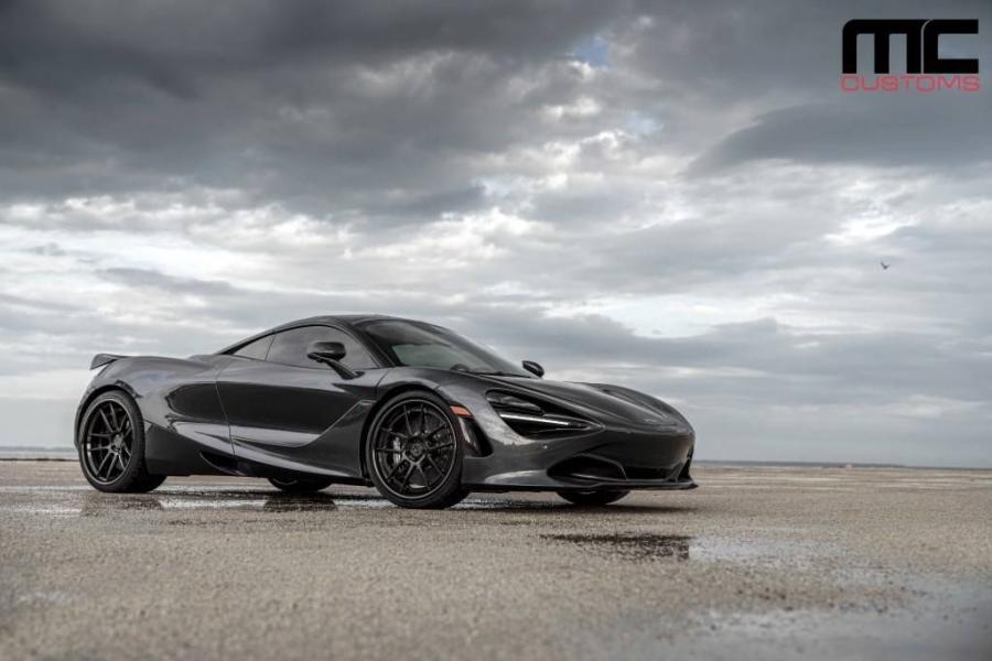  McLaren 720S by MC Customs 2018 года  (фото 1 из 11)